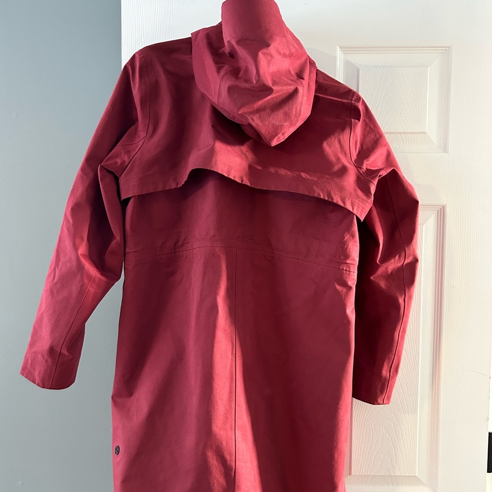 Lululemon Rain coat